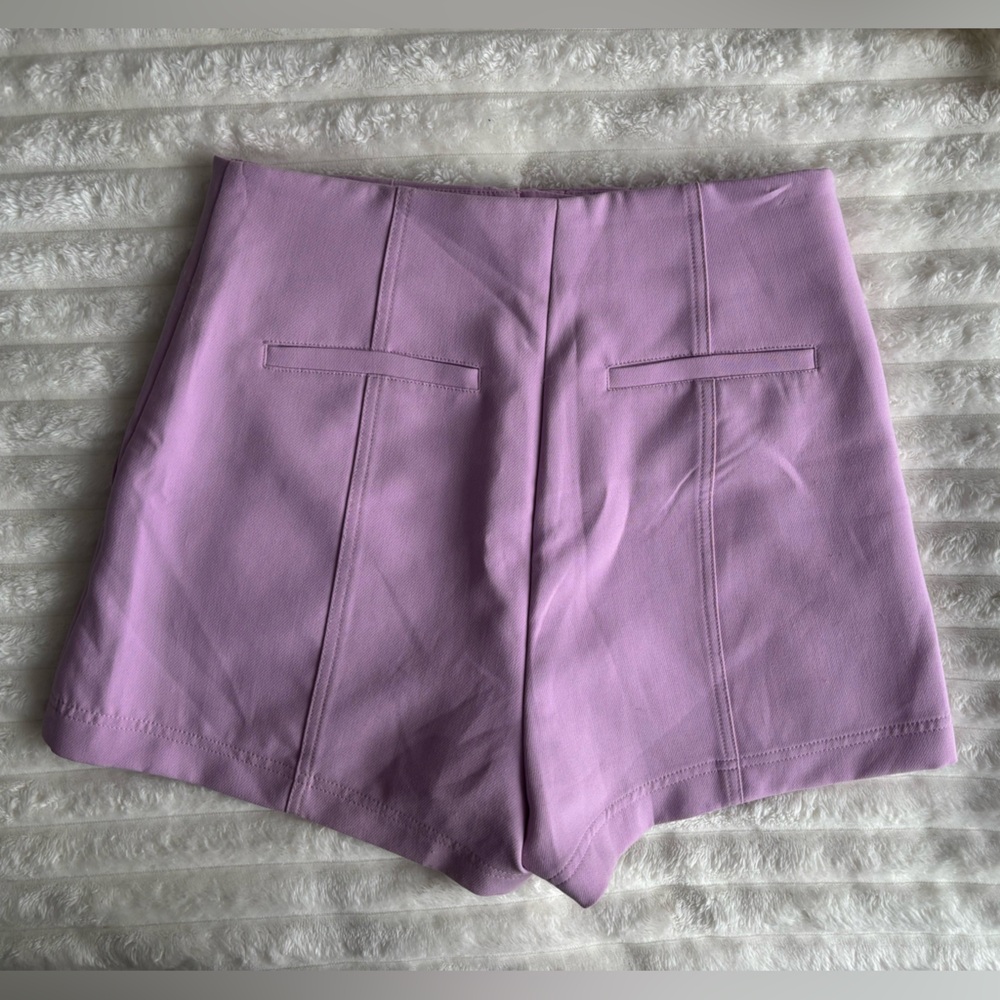 Dynamite Lilac Shorts - Picture 2 of 3